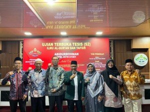 Inspiratif! Abidurrohman Sukses Jalani Ujian Terbuka Tesis Di UIN RIL Pada Usia 64 Tahun