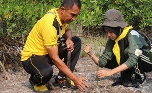 Green Policing Di Batu Perahu Krakatoa, Ajak Masyarakat Peduli Lingkungan