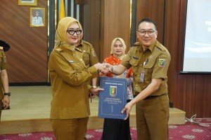 Lepas Purnabakti Dr. Edwin Rusli, Wagub Dorong Jajaran Dinkes Teladani Integritas Dan Profesionalisme