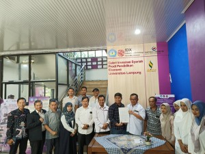 FKIP Unila Menerima Serah Terima CSR Pembangunan Ruangan Galeri Investasi Syariah Pertama