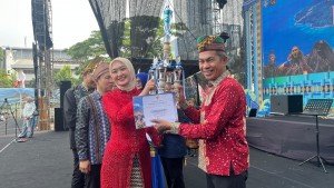 Tampilkan Kreativitas Dan Budaya Lampung, Peserta Terbaik Tapis Karnaval 2026 Raih Penghargaan