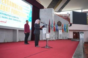 Rektor Lantik 186 Pejabat Fungsional Tekankan Kinerja Berdampak