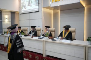 FEB Gelar Sidang Ujian Terbuka Promosi Doktor Untuk Ida Jaya