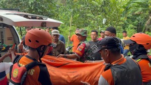 Tim SAR Gabungan Temukan Korban Tenggelam Di Sungai Way Rarem Lampung Utara